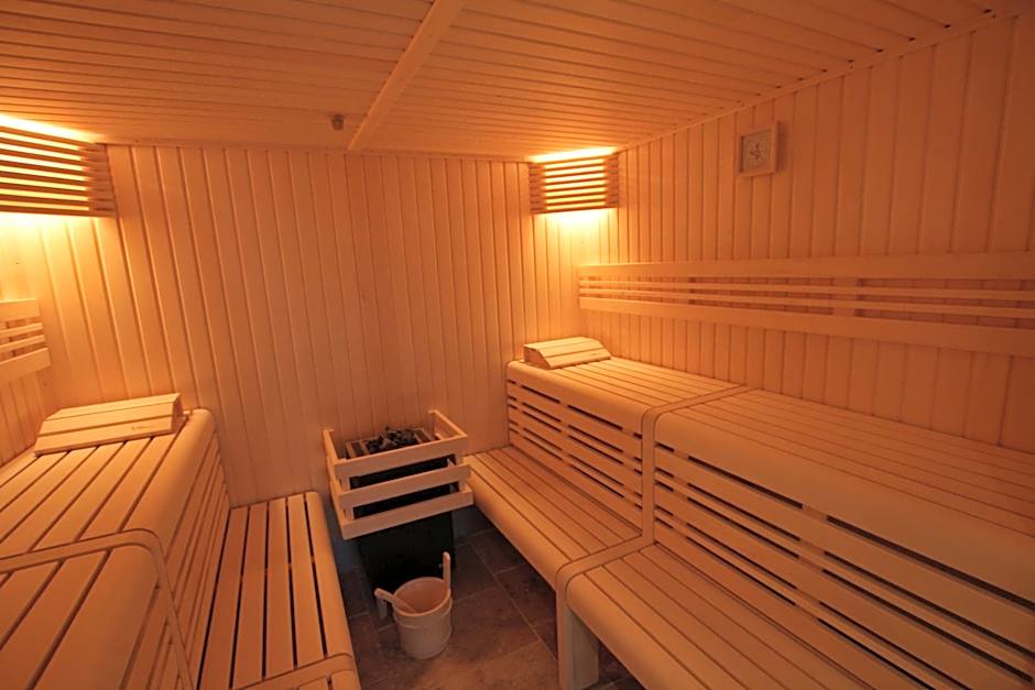 LE M HOTEL & SPA HONFLEUR