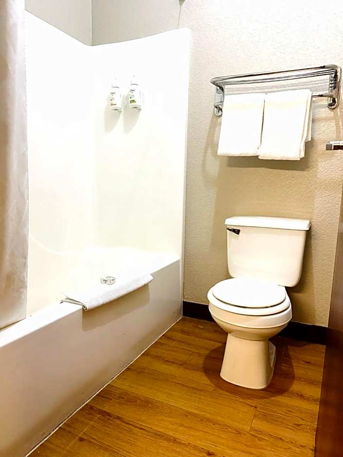 Baymont Inn & Suites by Wyndham Lincoln NE