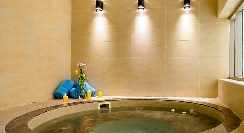 Crystal Plaza Al Majaz Hotel