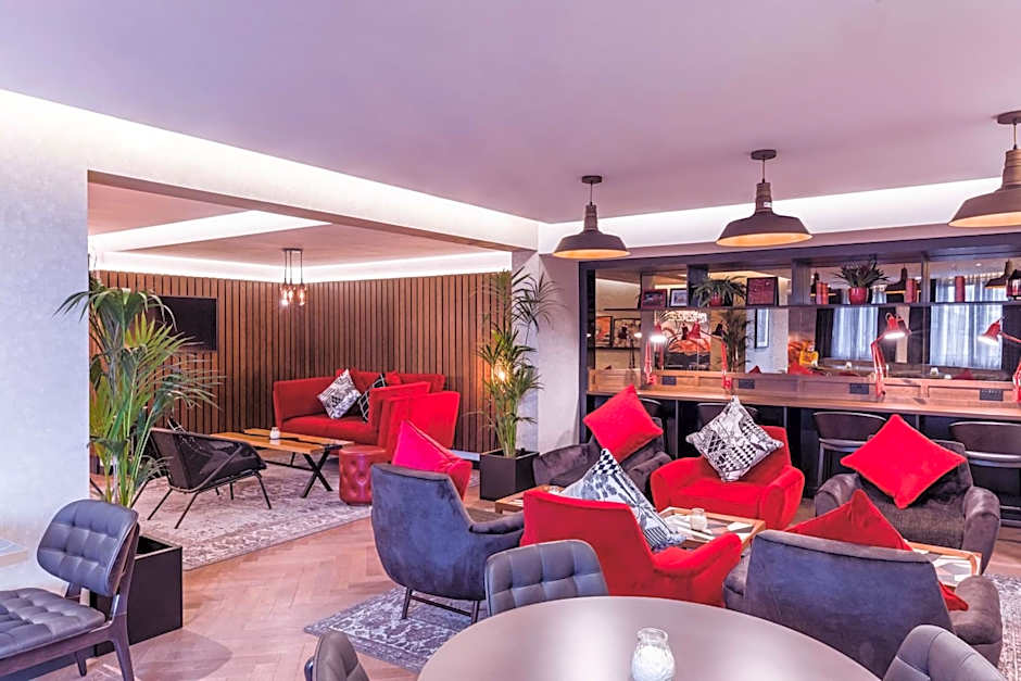 Radisson Red London Heathrow