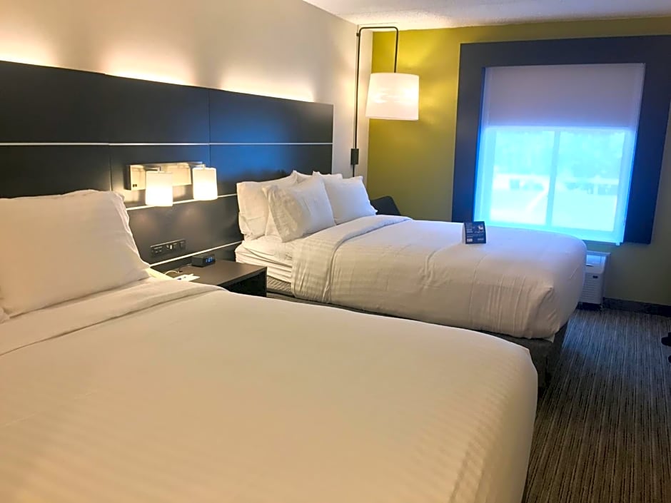 Holiday Inn Express & Suites - Albany Airport - Wolf Road, an IHG Hotel