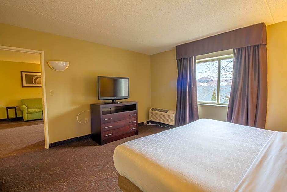 Holiday Inn Express Hotel & Suites Pittsburgh Airport By IHG