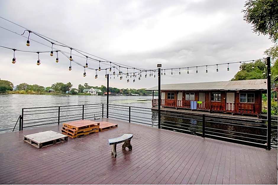 T & T Hostel Kanchanaburi