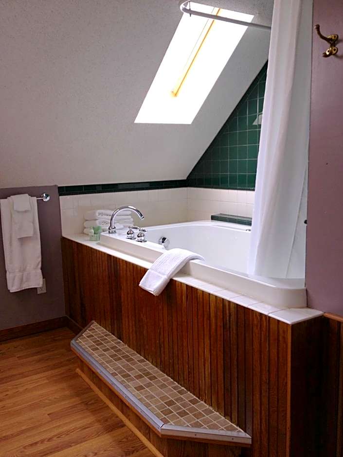 The Inn at Ragged Edge