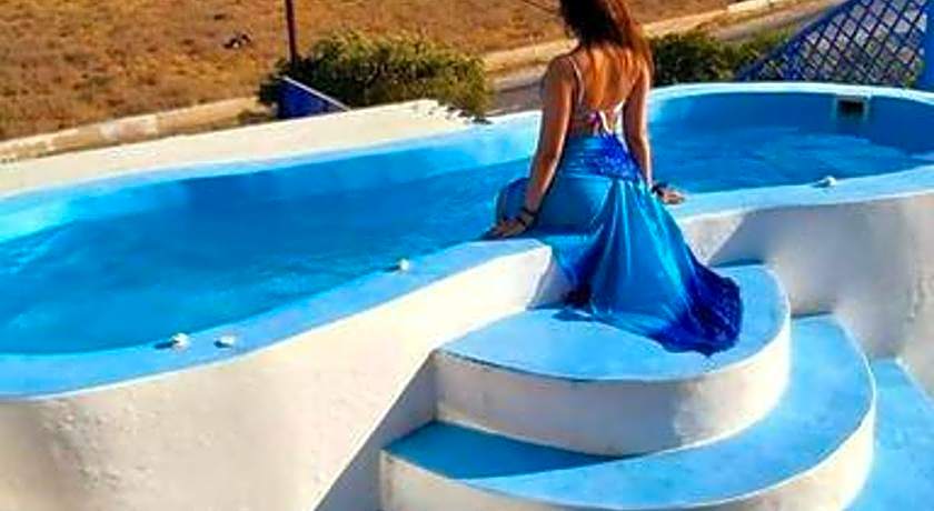 Honeymoon Beach Studios