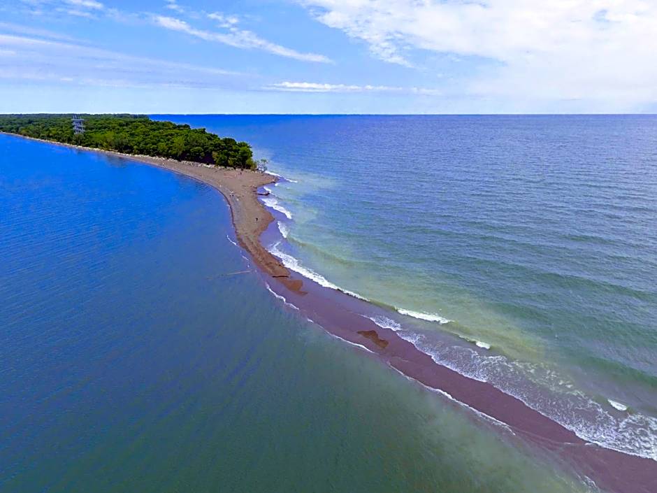 Coastal Suite #1 Cozy Suite #2 - Seacliff Beach Suites