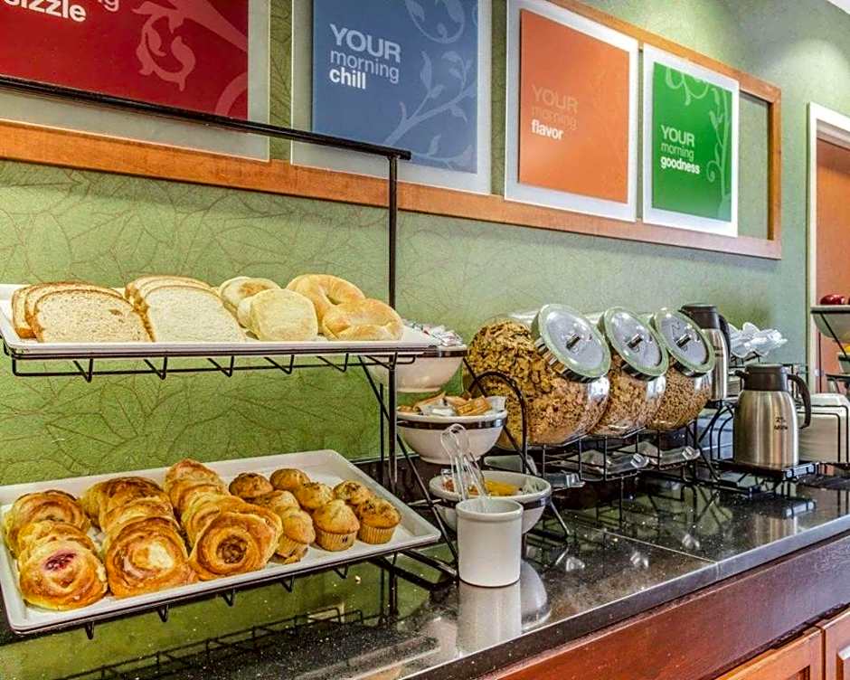 Comfort Inn & Suites