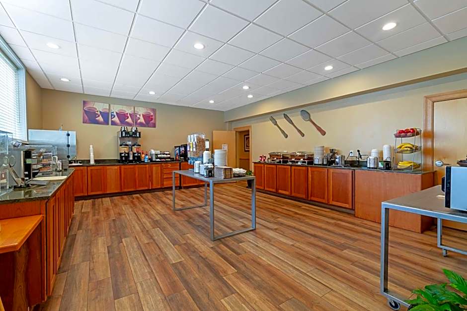 Best Western Plus Windjammer Inn & Conference Center