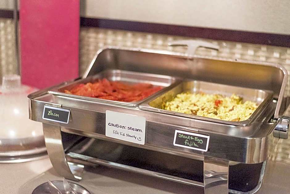 Hampton Inn By Hilton Muskegon