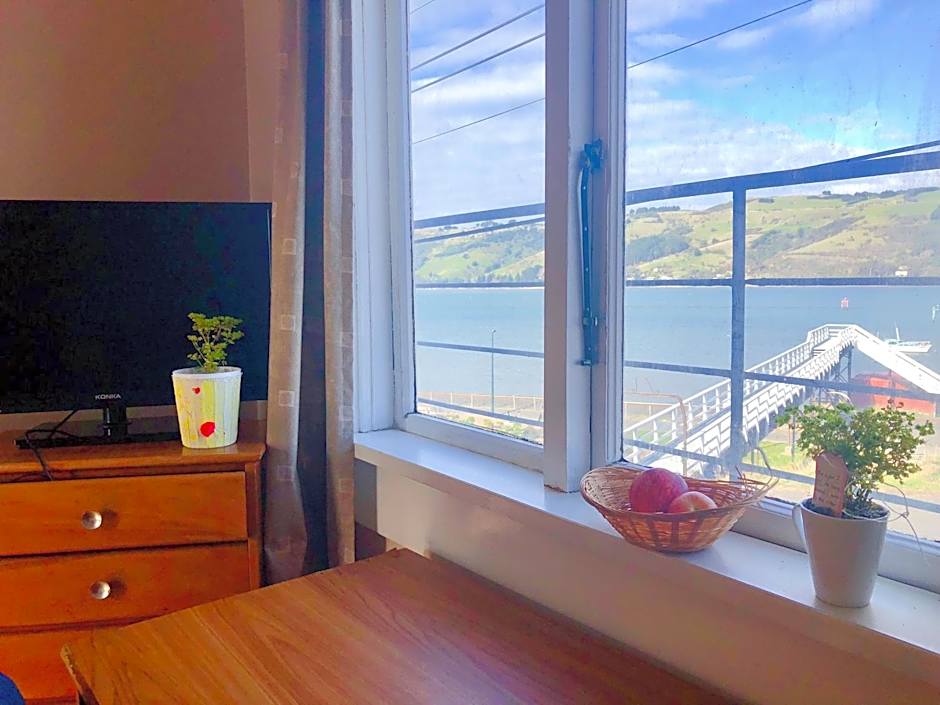 Harbourview Stadium Hotel