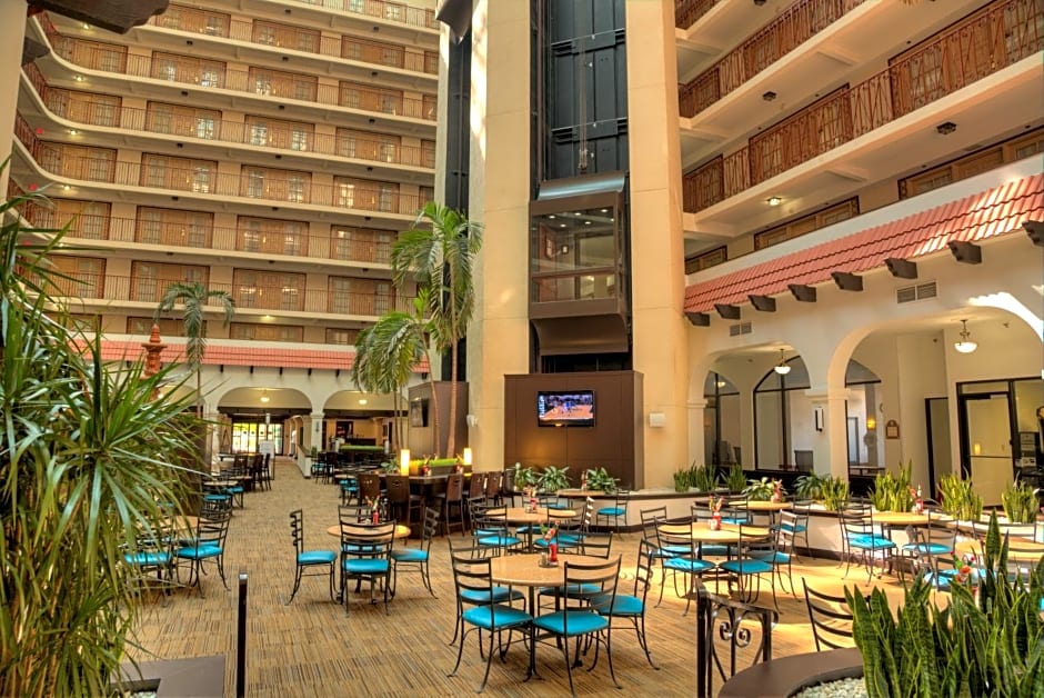 Embassy Suites by Hilton Tulsa I-44