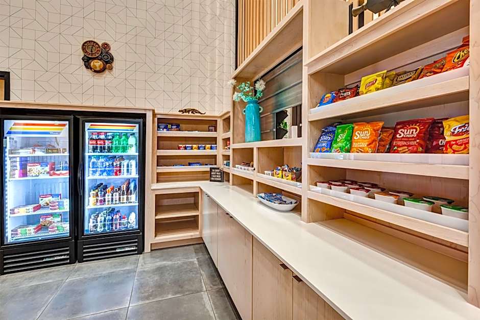 Holiday Inn & Suites Toledo Southwest - Perrysburg by IHG