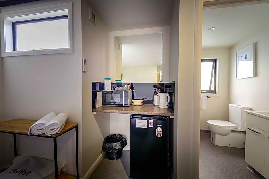 Georges Bay Apartments