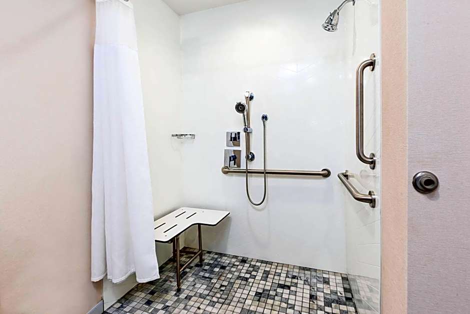 Fairfield Inn and Suites by Marriott Goshen