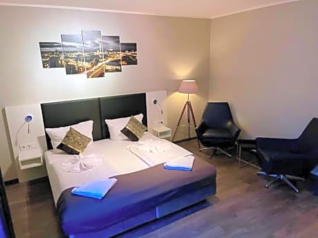 Deluxe Doppelzimmer - Hofseite