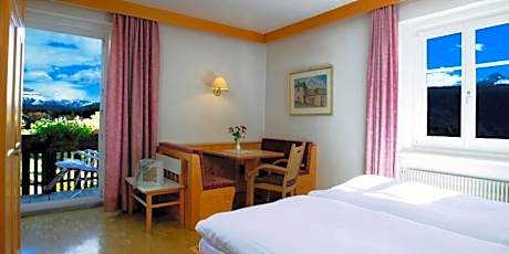 Quadruple Room with Mountain View