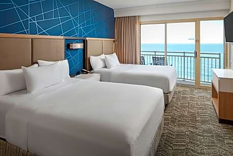 Studio, 2 Queen Beds, Balcony, Oceanfront (2 Queen Beds)