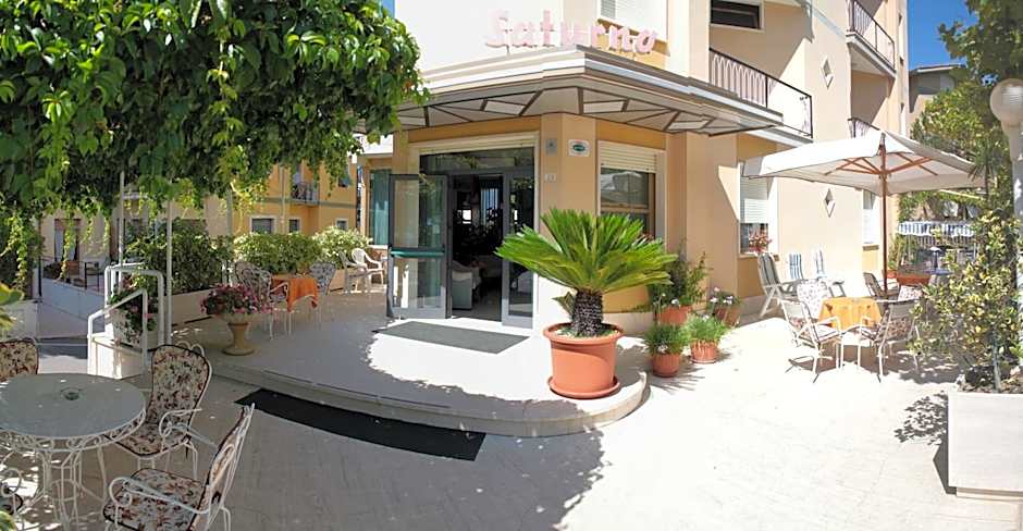 Hotel Saturno