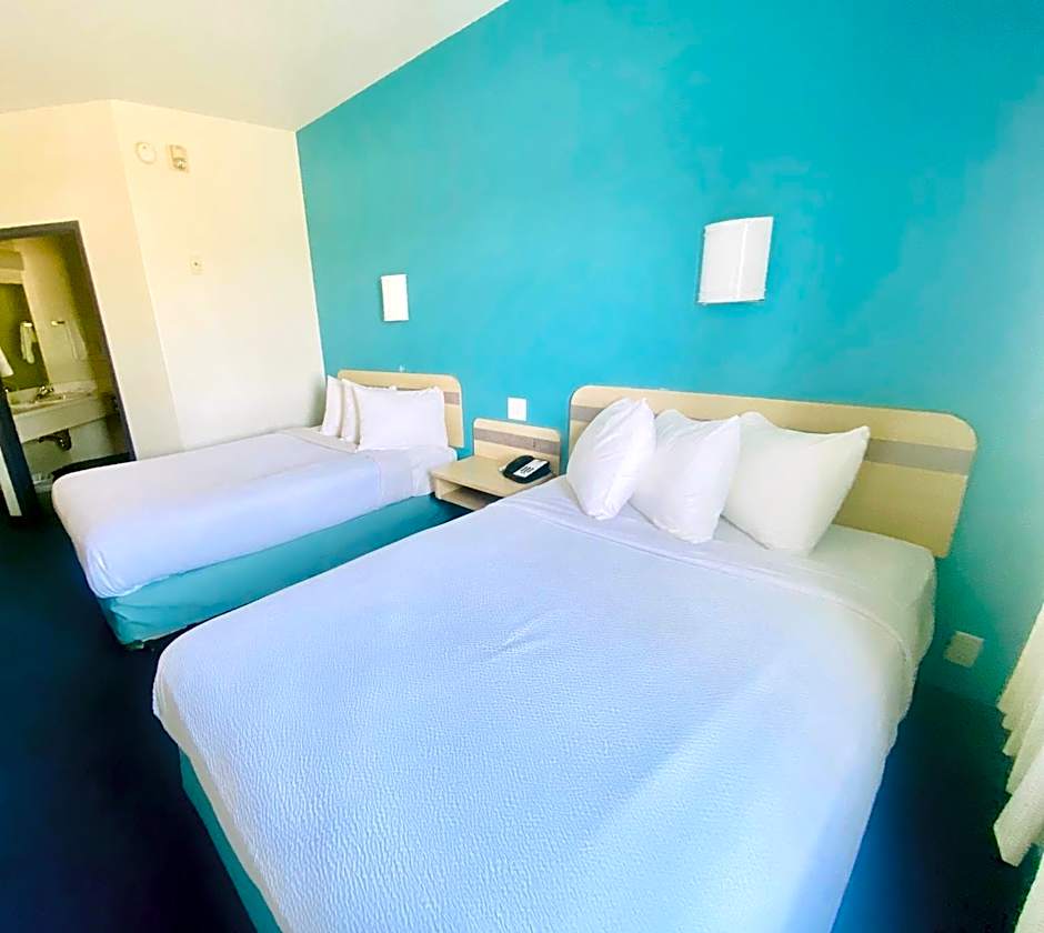 Motel 6-Red Deer, AB