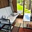 Liftlock Guest House