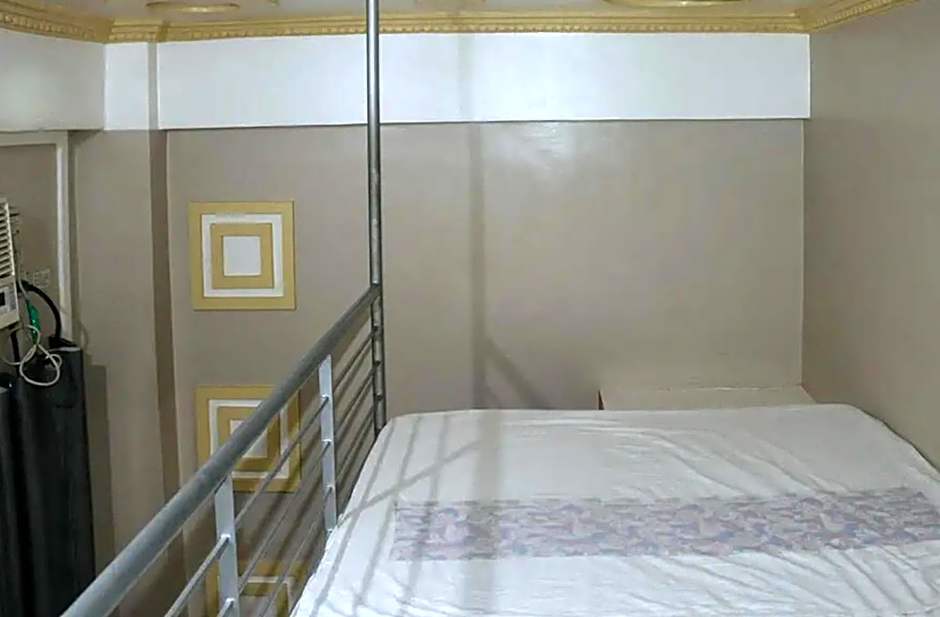 RedDoorz near Colgante Bridge Naga City