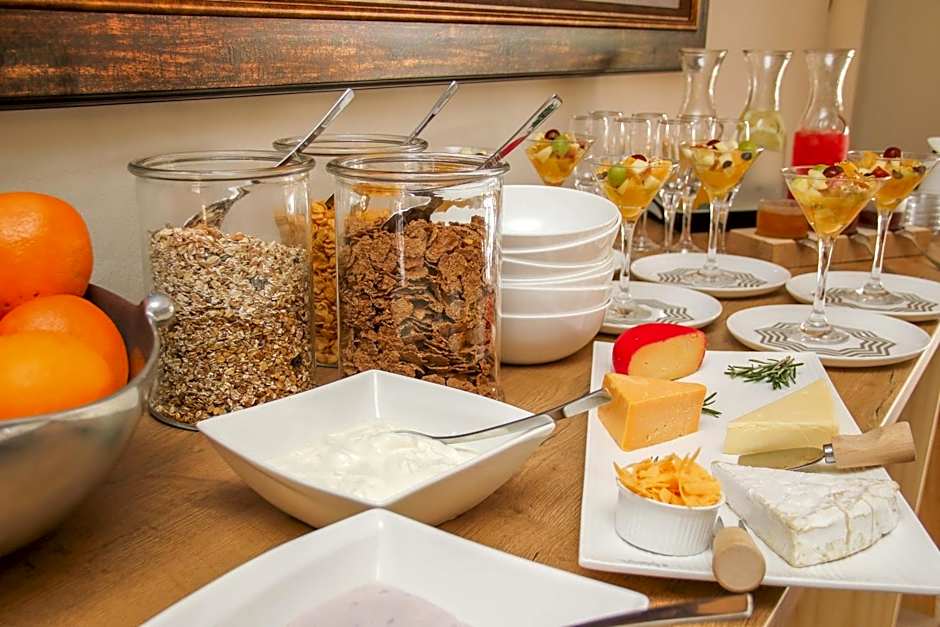 Kruger Riverside Lodge