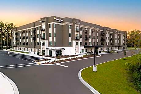 WaterWalk Extended Stay by Wyndham Jacksonville Deerwood Pk