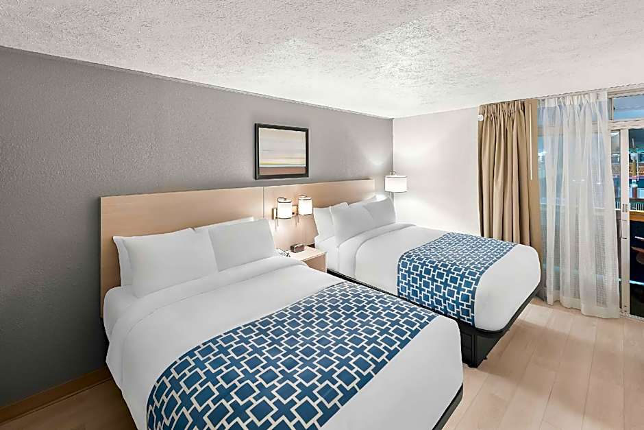 Suburban Studios, Kearney