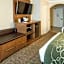 Comfort Suites Fresno River Park