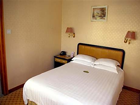 Standard King Size Bed