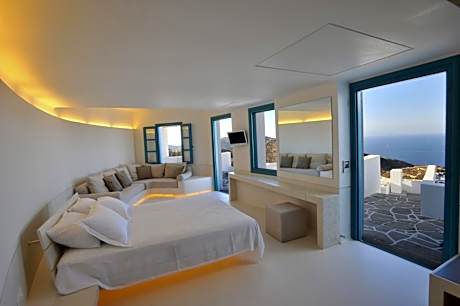 Suite with Private Pool