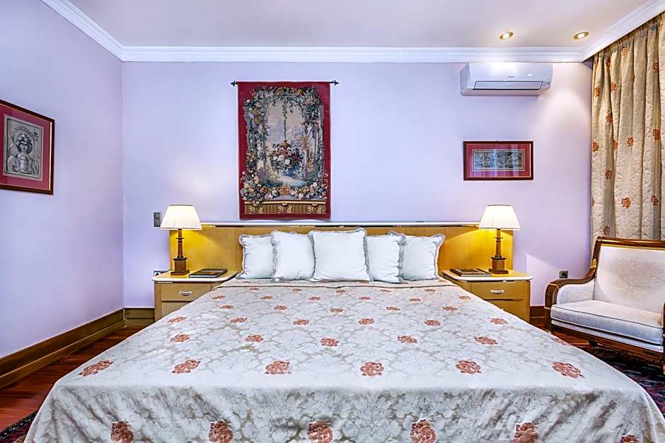 Minerva Premier Hotel