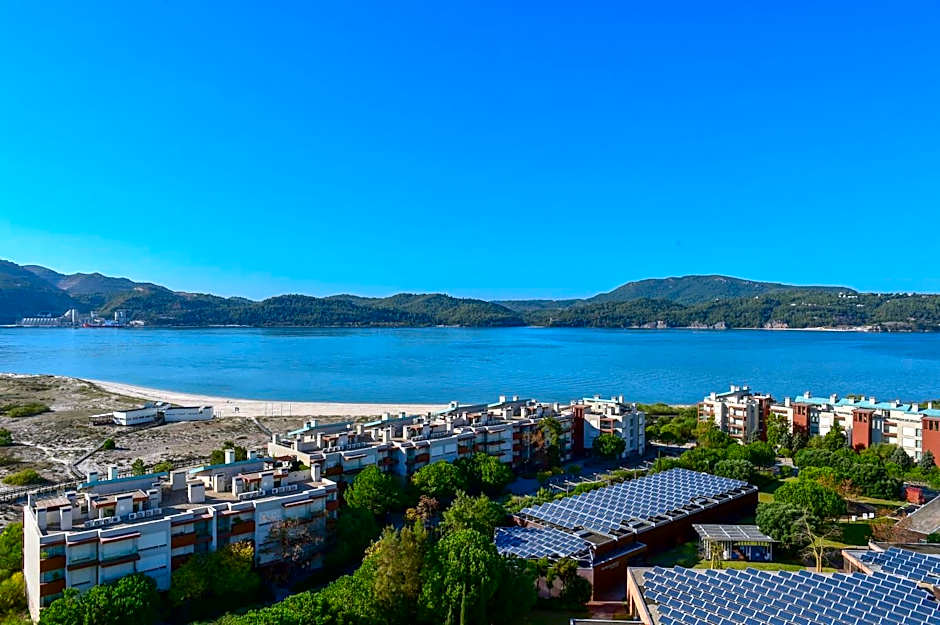 Aqualuz Troia Rio by The Editory