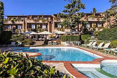 Relais Santa Chiara Hotel