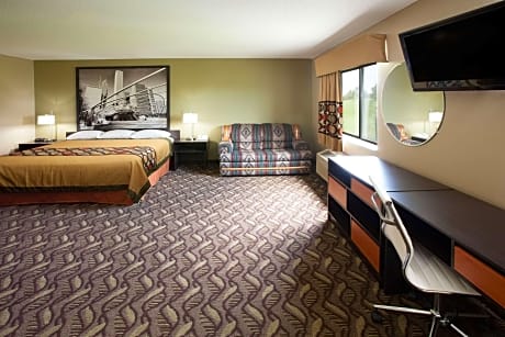 1 King Bed Suite Non-Smoking