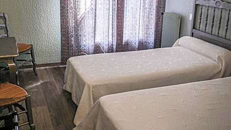 Double or Twin Room with Sea View