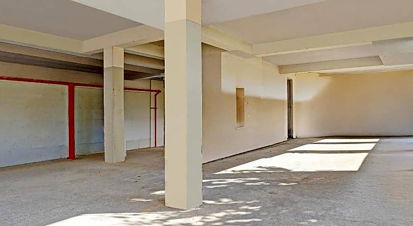 Apartment JLS Gruha By OYO Rooms – Chennai, IL
