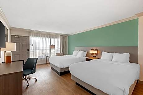 Efficiency Queen Room with Two Queen Beds - Non-Smoking