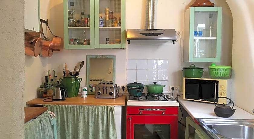 Les Asphodeles Amelie