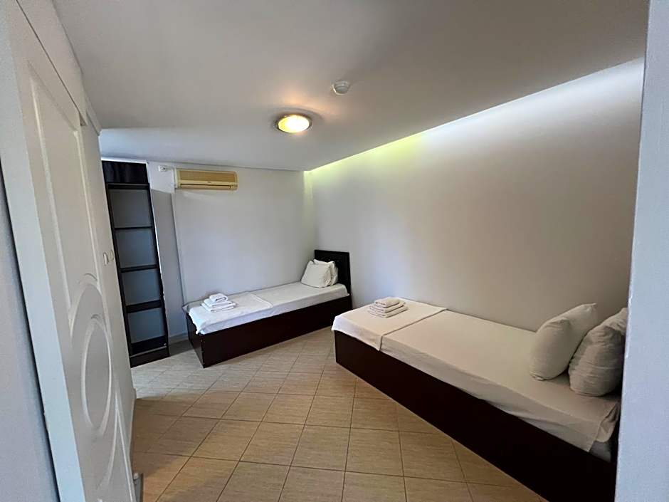 Persani Hotel