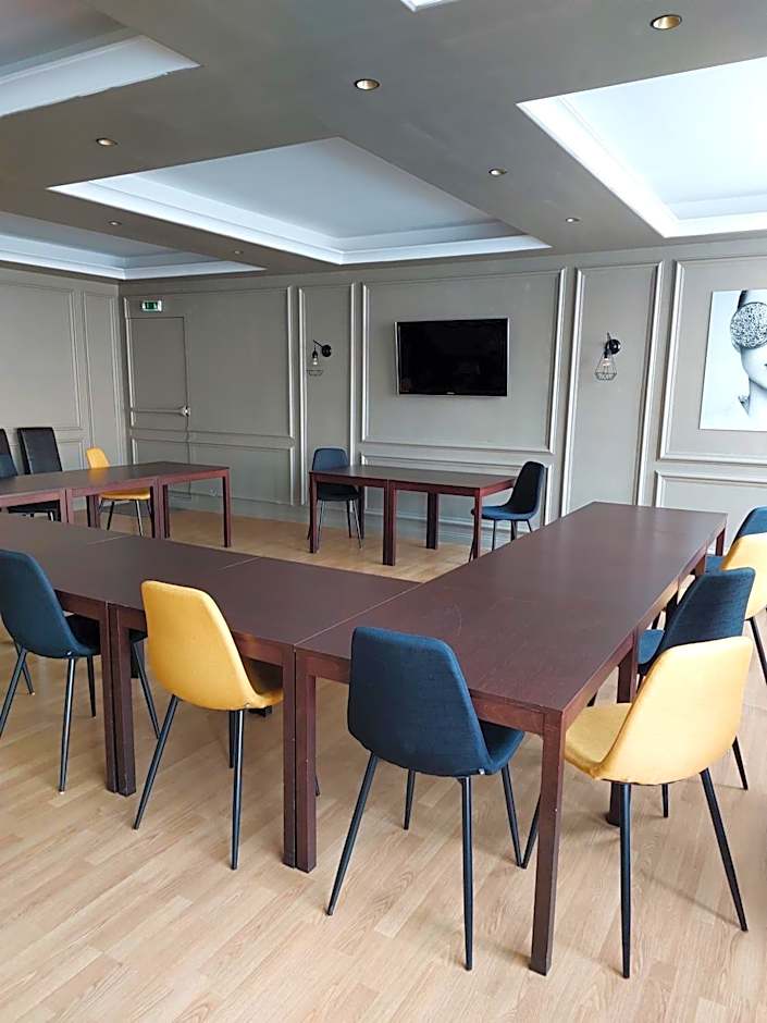 Cit'Hôtel l'Europe - Cholet Gare