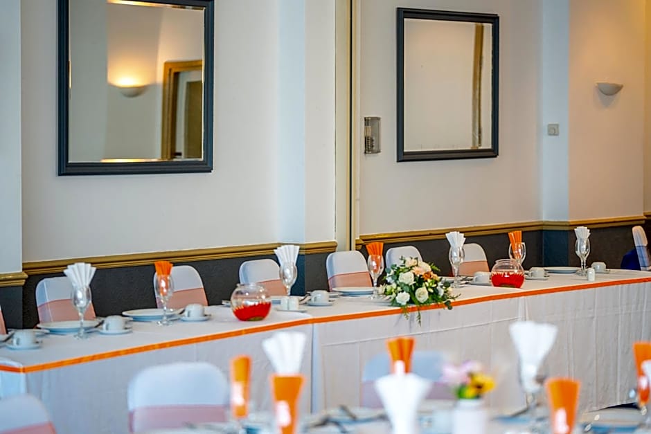 The Strathmore Hotel