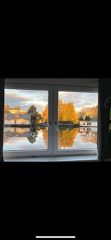 Amster Houseboat Bed without Breakfast