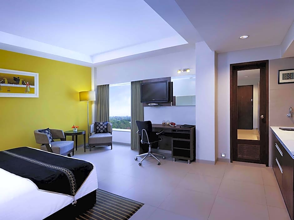 Grand Mercure Vadodara Surya Palace