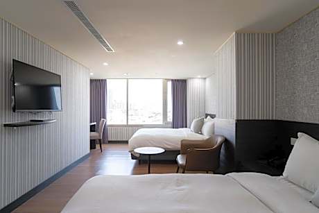 Superior Quadruple Room