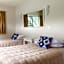 Snells Beach Motel