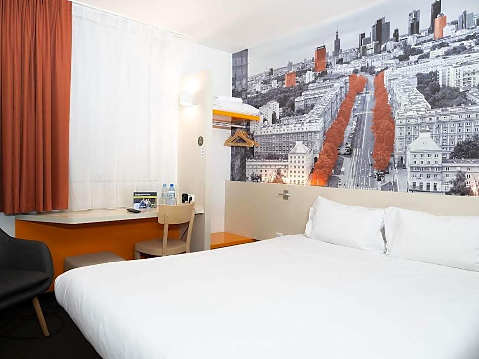 B&B Hotel Warszawa-Okęcie