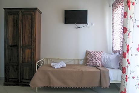 Studio with Sea View