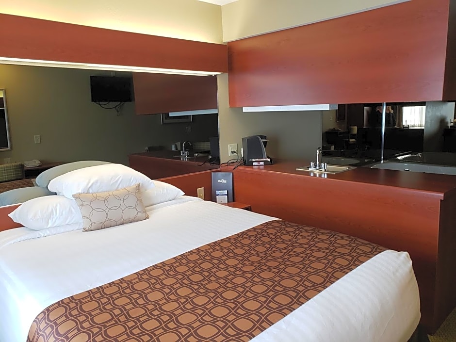 Microtel Inn & Suites Dover by Wyndham