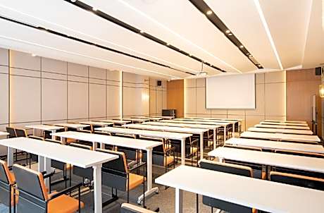 Atour Hotel Nanchang West Railway Station International Exhibition City